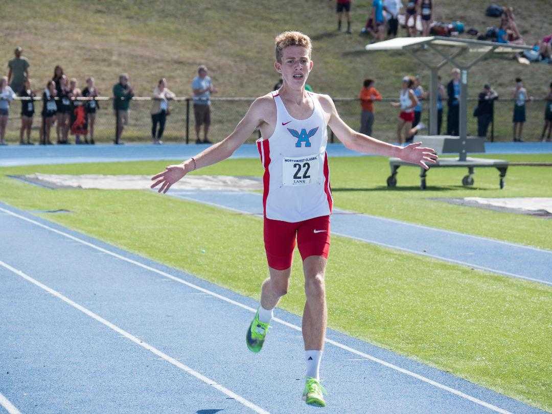 Ashland's Reed Pryor won the 5A/6A boys race at the Northwest Classic on Saturday. (Photo by Doug Binder)