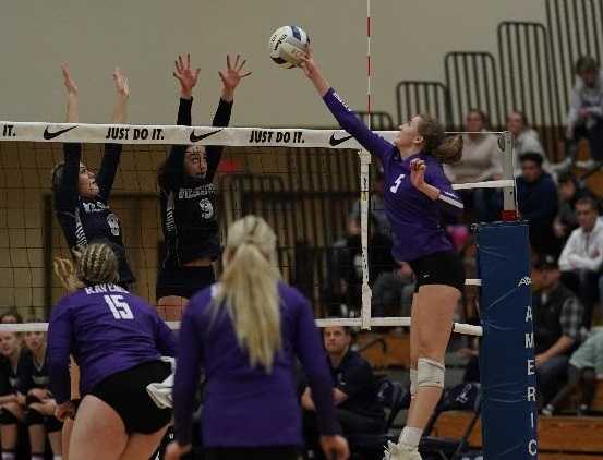 Ridgeview's Susanna Bailey attacks against Wilsonville on Saturday night. (Photo by Jon Olson)