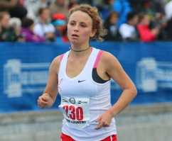 Kyla Becker finished 10th in the 6A cross country meet as a junior. (NW Sports Photography)