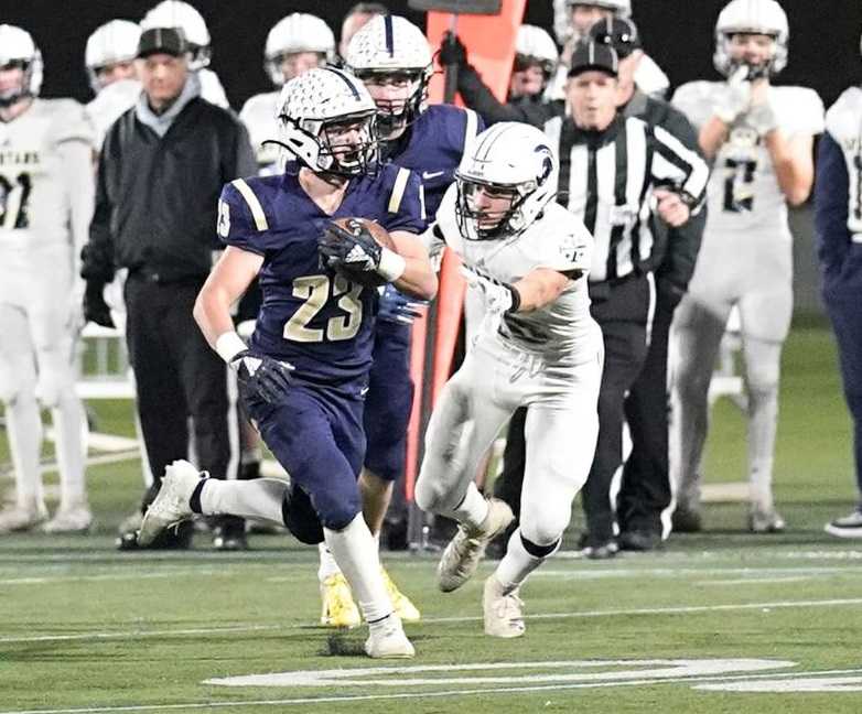 Martial Stegemeier rushed for 189 yards and three touchdowns for Banks on Saturday. (Photo by Jon Olson)