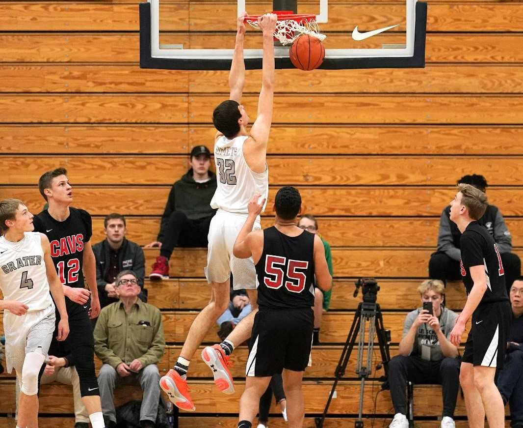 Crater junior Nathan Bittle made 18 of 25 shots Thursday against Clackamas. (Photo by Jon Olson)