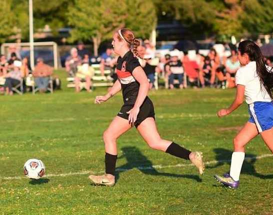 Senior Callie Price has scored five goals for Roseburg.