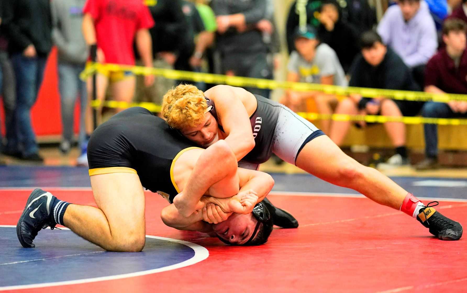 Sherwood's Bryan Cuthbertson (top) got his first two tournament wins this season. (Photo by Jon Olson)