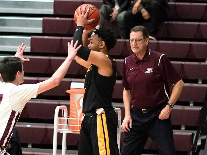 Scott Aker went 351-347 in 29 seasons as the head coach at Franklin and Wilson. (Photo by Jon Olson)