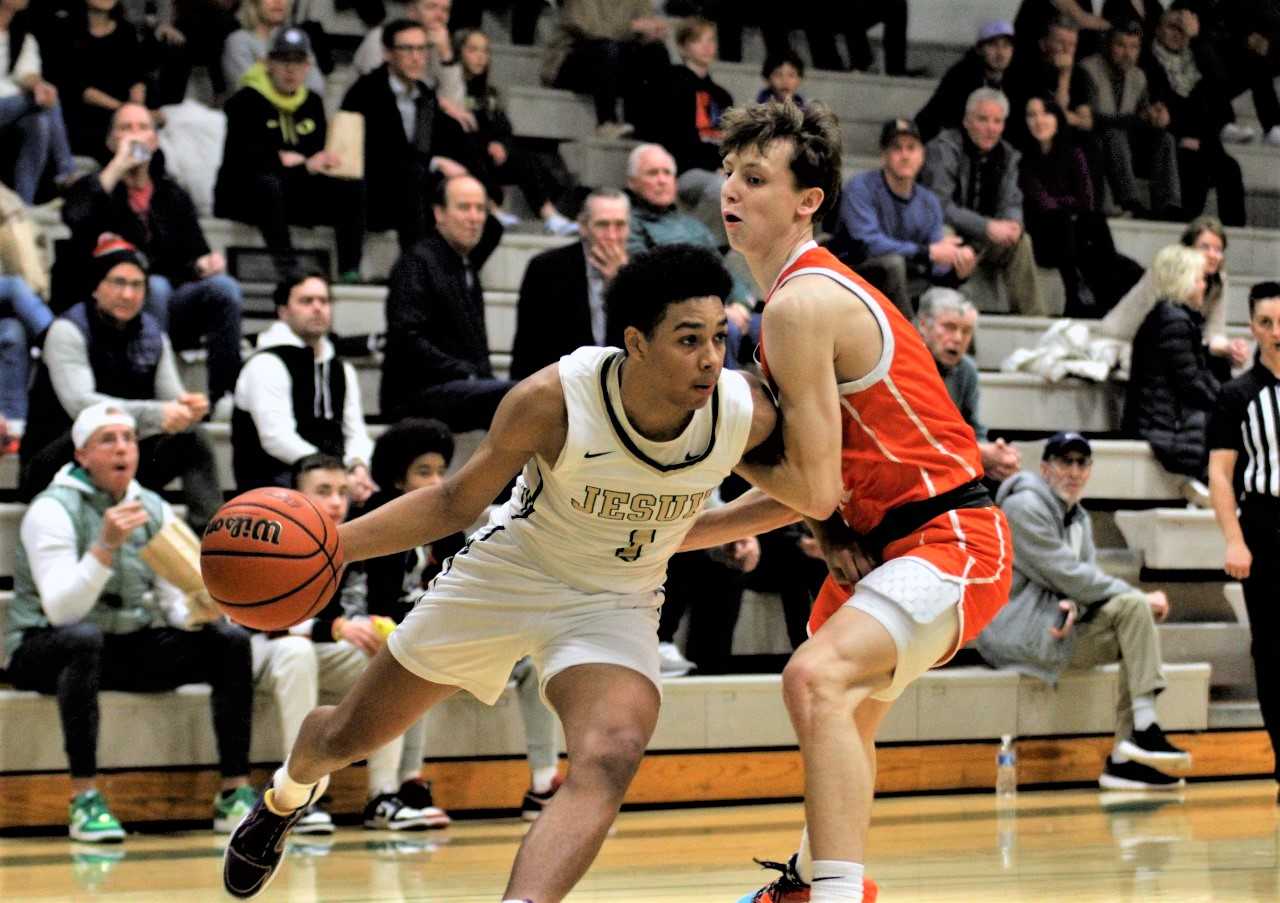 Jesuit's Isaiah Crane scored 24 points in Tuesday's 74-67 win over visiting Beaverton. (Wade Evanson/Pamplin Media)