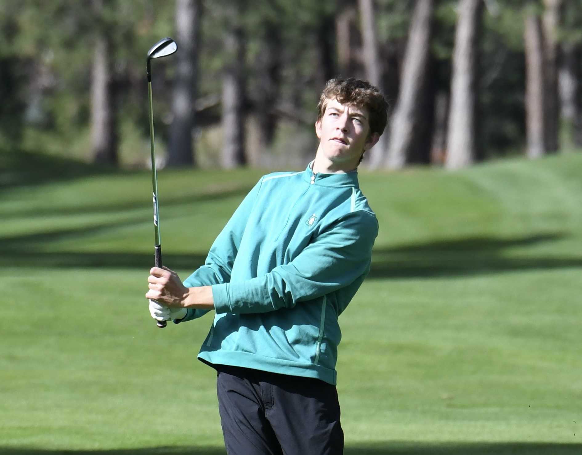 Summit senior Jakob Hansen was the medalist in the 5A State Preview tournament at Quail Valley. (Photo by Kris Cavin)