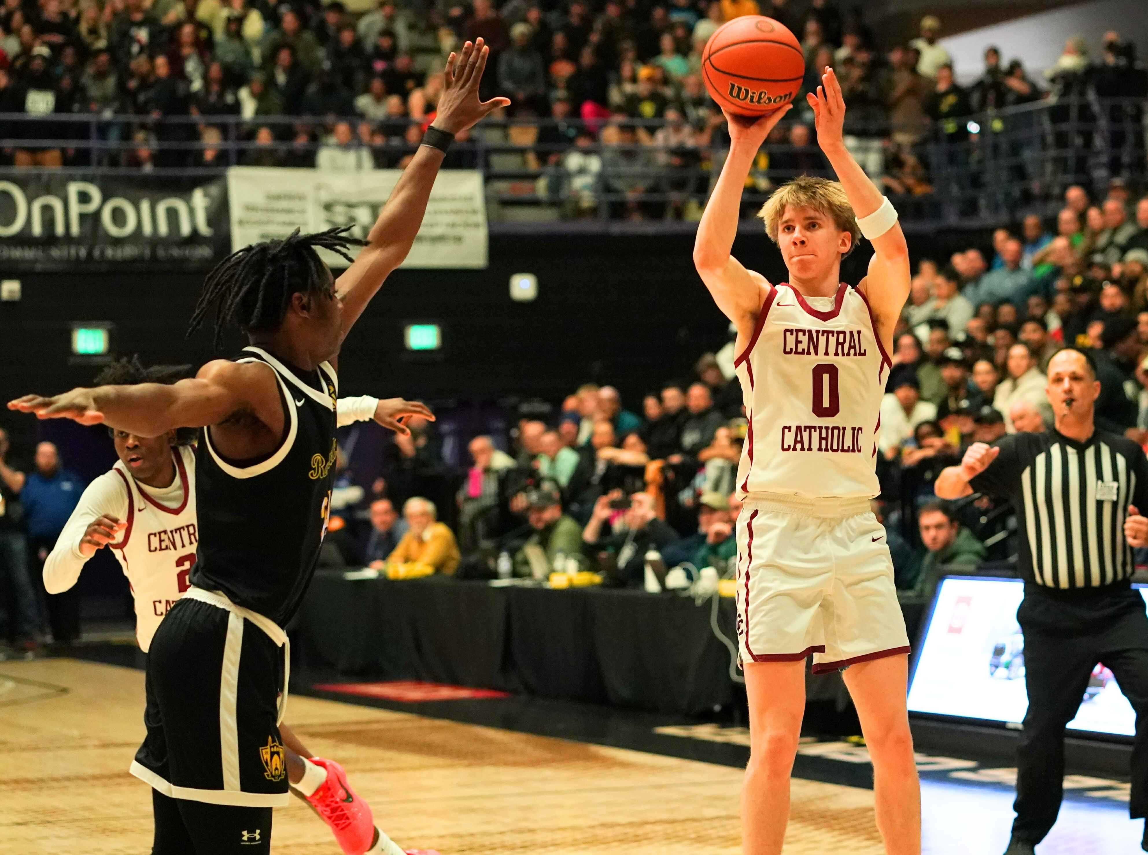 Central Catholic senior Isaac Carr, who scored 26 points in the 6A final, has committed to Wake Forest. (Photo by J.R. Olson)