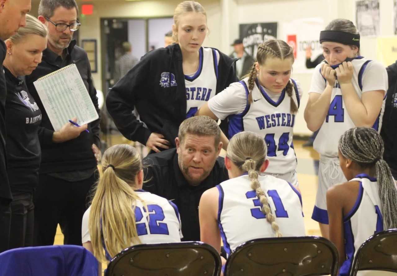 Ben Brown, who led Salem Academy's boys to the 2023 2A title, is coaching Western Christian's girls. (Photo by Jeremy McDonald)