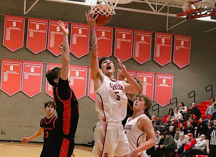 Barrett Blodgett is averaging a team-high 13 points per game for Seaside, which has won 13 games in a row.(Photo by Jeff TerHar)