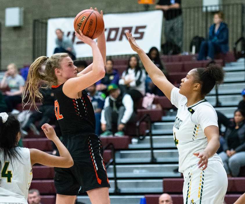 Sydney Erikstrup led Beaverton with 17 points Friday night. (Photo by Sherri Borter)