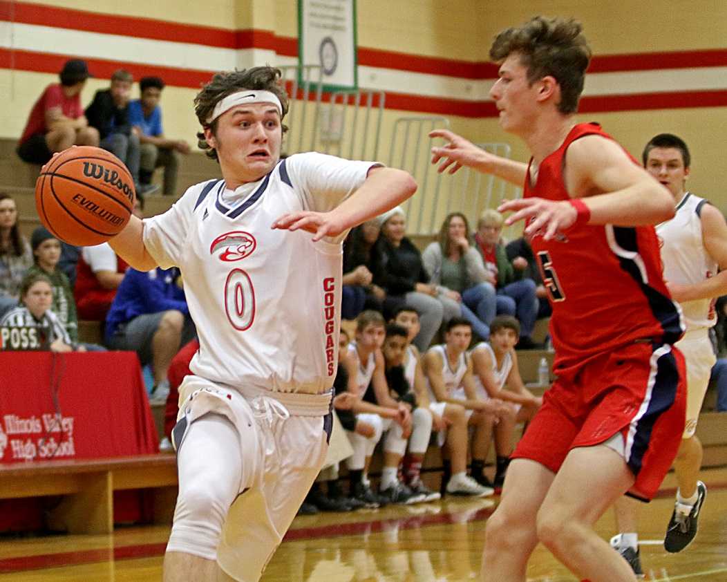 Illinois Valley senior guard Bryce Bruner is averaging a team-high 19.3 points per game. (Ben Maki/Grants Pass Daily Courier)