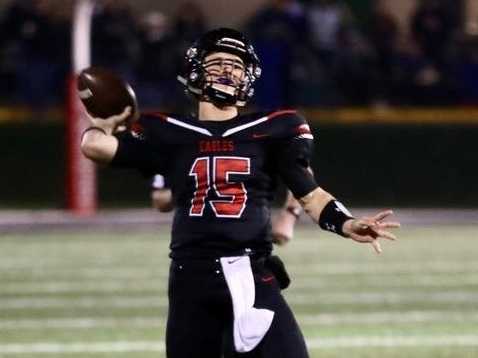 Santiam Christian sophomore Ely Kennel, a second-year starter, has thrown for 27 touchdowns this year. (Photo by Norm Maves Jr.)