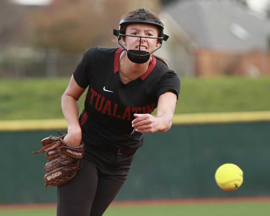 Pitcher Tia Ridings helped lead Tualatin into the 6A championship game last year. (Photo by Mark Johansen)