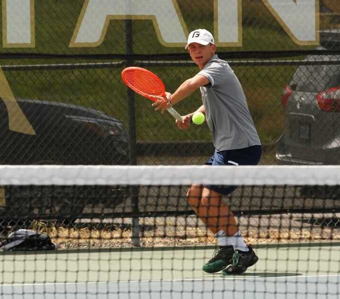 Jackson Whittaker dropped only three games in four matches at the 4A Showcase on Monday and Tuesday.