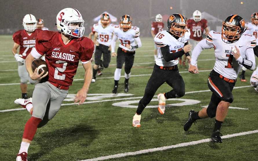 Seaside's Alexander Teubner has rushed for 1,131 yards and 20 touchdowns. (Photo by Jeff terHar)