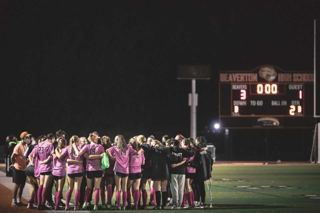 Beaverton huddles after a 3-1 home win over Jesuit on Monday.