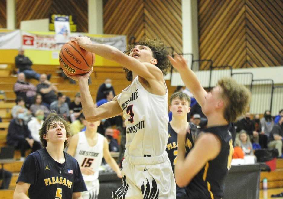 Jaymeson Ye scored a game-high 20 points in Westside Christian's win over Pleasant Hill. (John Gunther/The World)