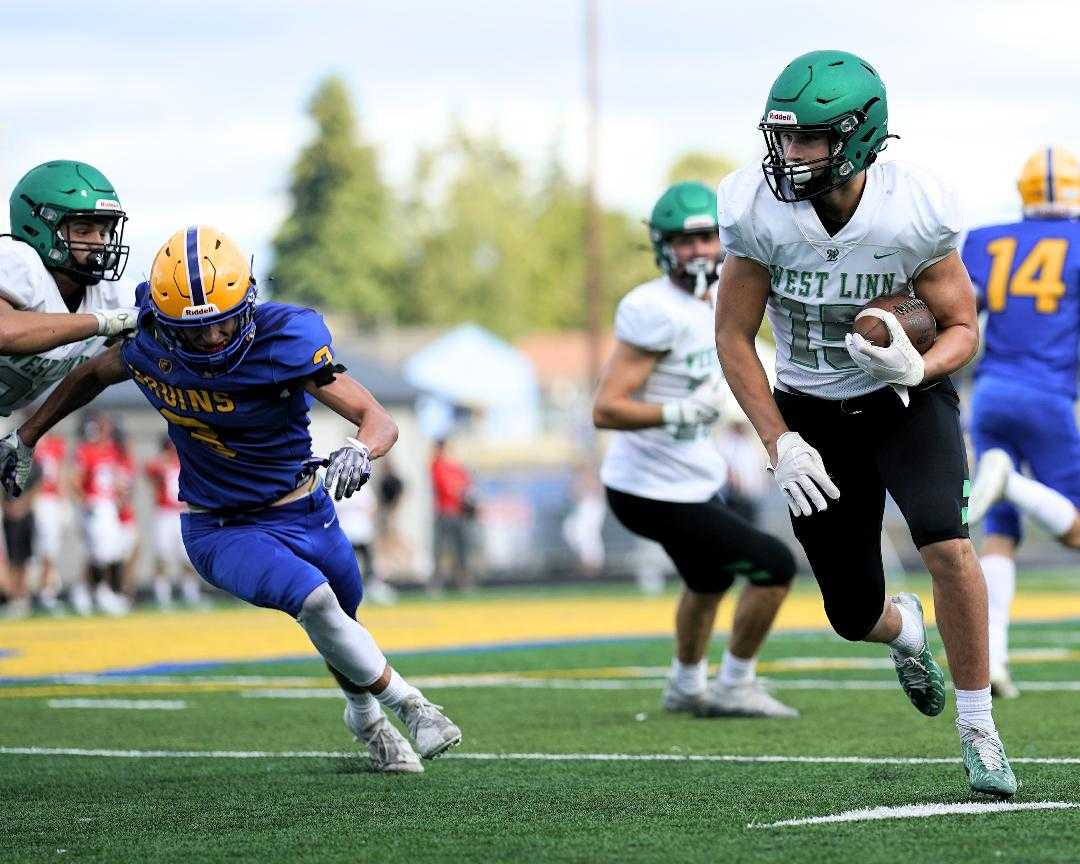 West Linn's Mark Hamper scored three touchdowns and set up another last week against North Medford. (Photo by Jon Olson)