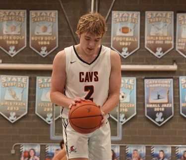 Senior Garrett Strube leads Clackamas in scoring at 16.7 points per game. (Photo by Annelise Lam)