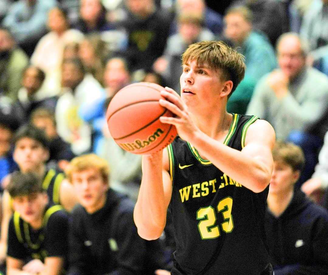 Senior guard Sam Leavitt scored a team-high 18 points in West Linn's win at Mountainside on Thursday. (Photo by Jon Olson)