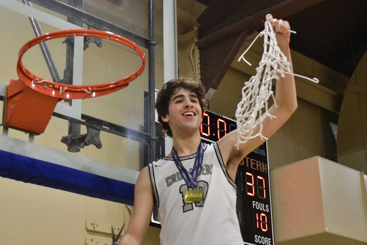 Jackson Oglesby had 17 points and 13 rebounds for Salem Academy in Saturday night's championship game. (Photo by Andre Panse)