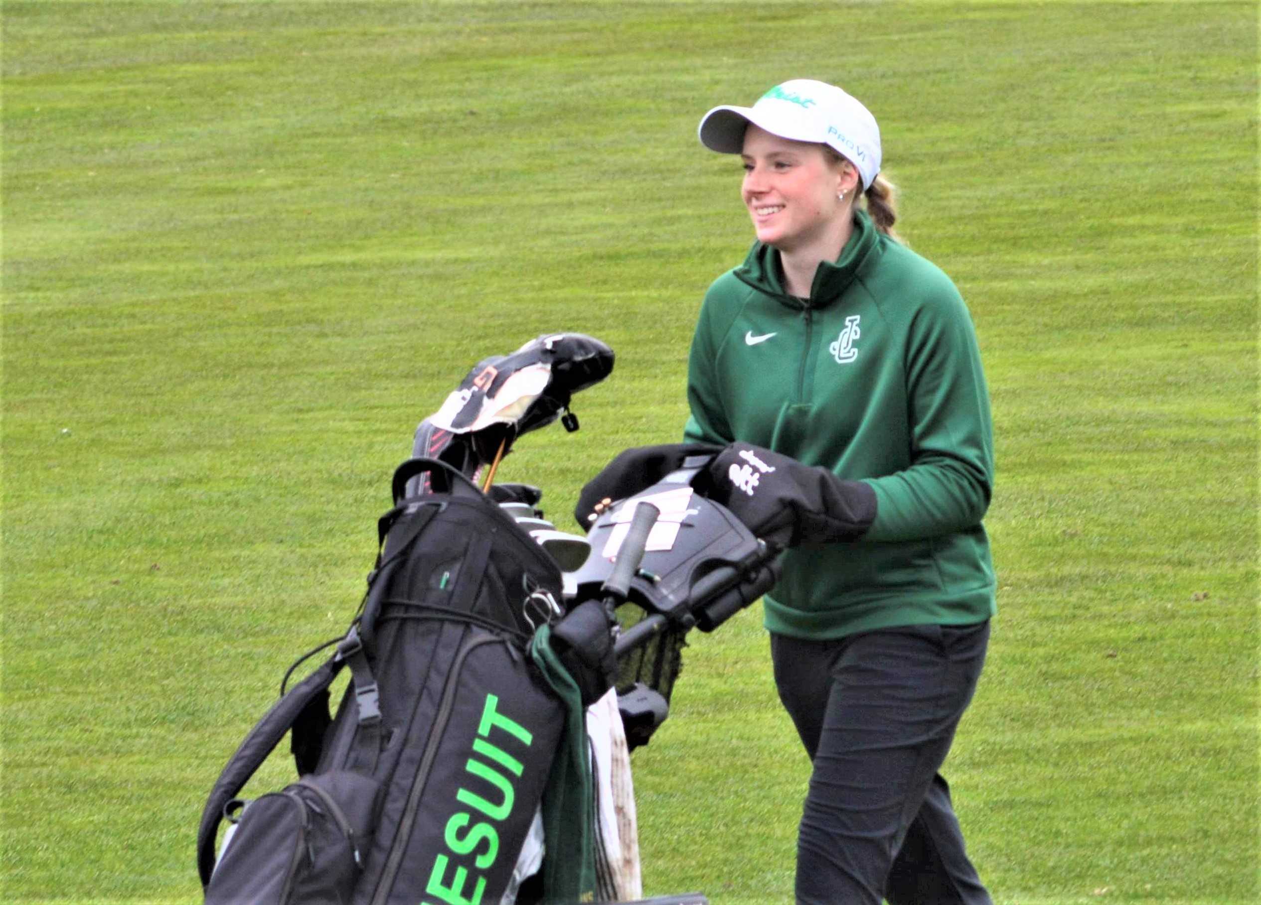 Jesuit senior Anna Poulin, committed to Cal Lutheran, is ranked third in the Metro this season. (Photo by Elizabeth Odegard)