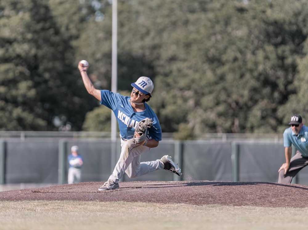 Dietrich wins it with a walk-off triple 