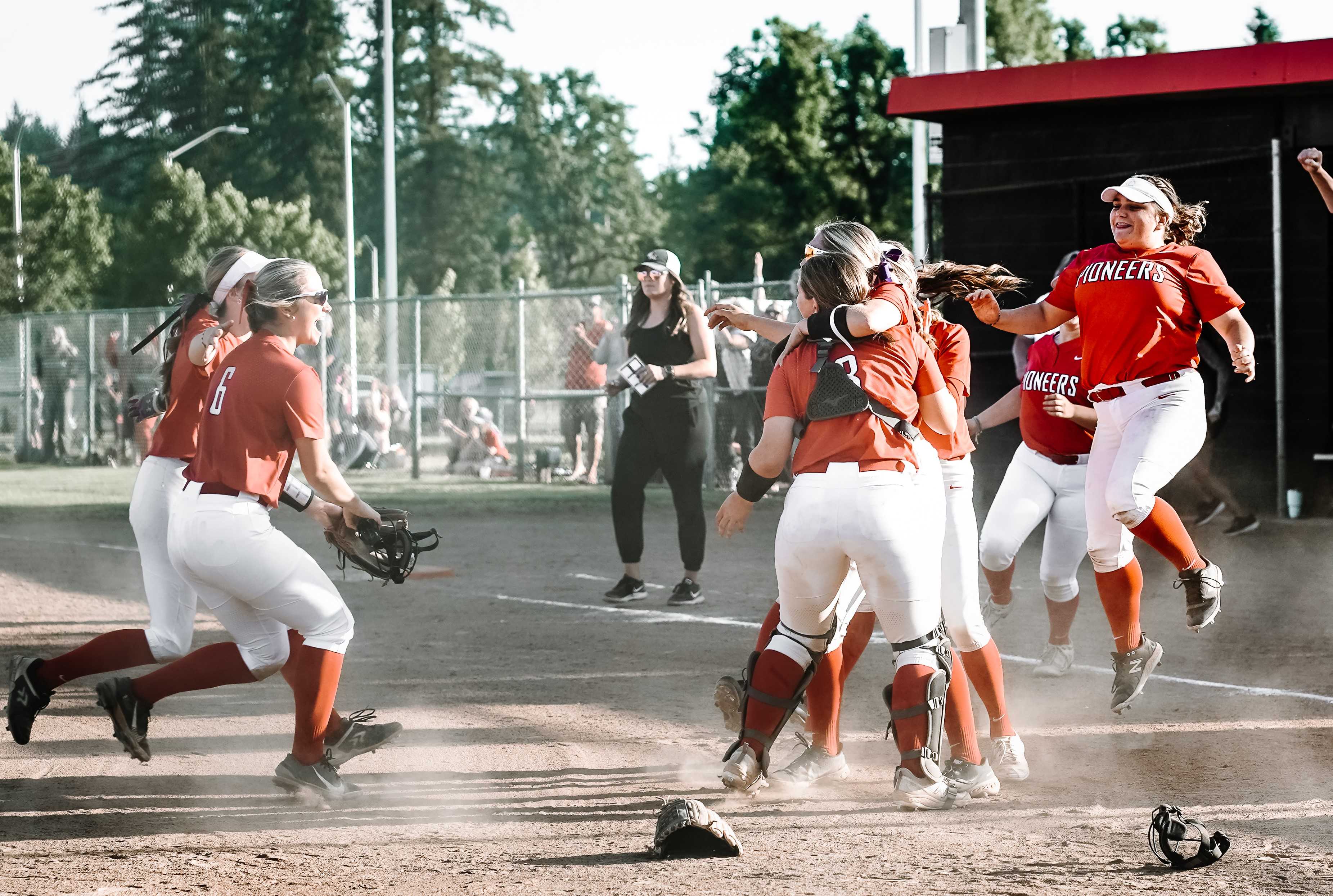 Oregon City players celebrate after beating South Medford 2-1 in the 6A semifinals Tuesday. (Photo by Fanta Mithmeuangneua)