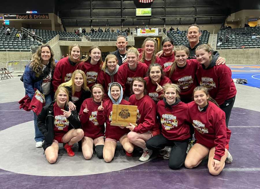 Thurston's girls in an Oregon Classic winning pose