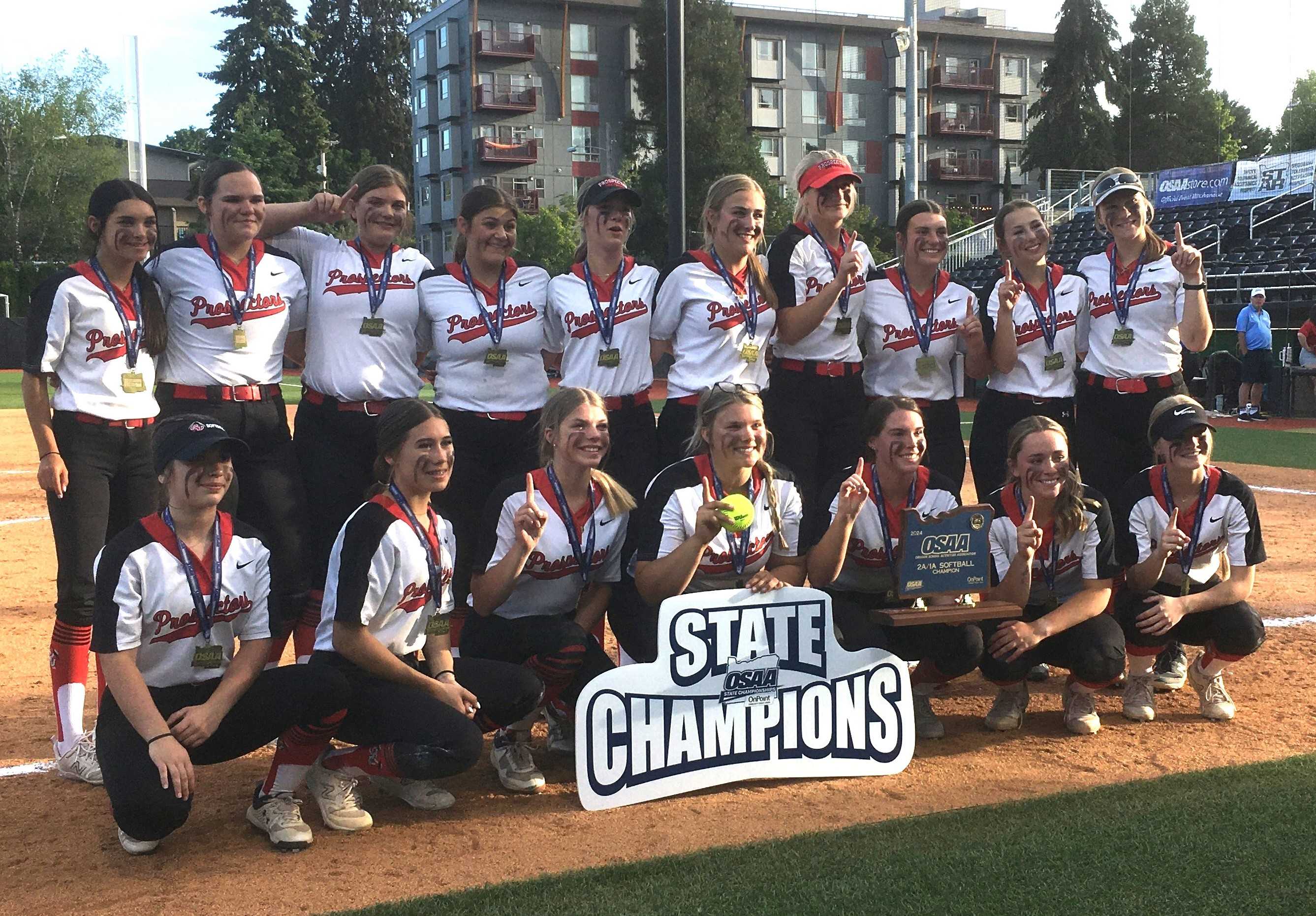 Grant Union won its second consecutive 2A/1A softball championship Friday by beating Weston-McEwen at the University of Oregon.