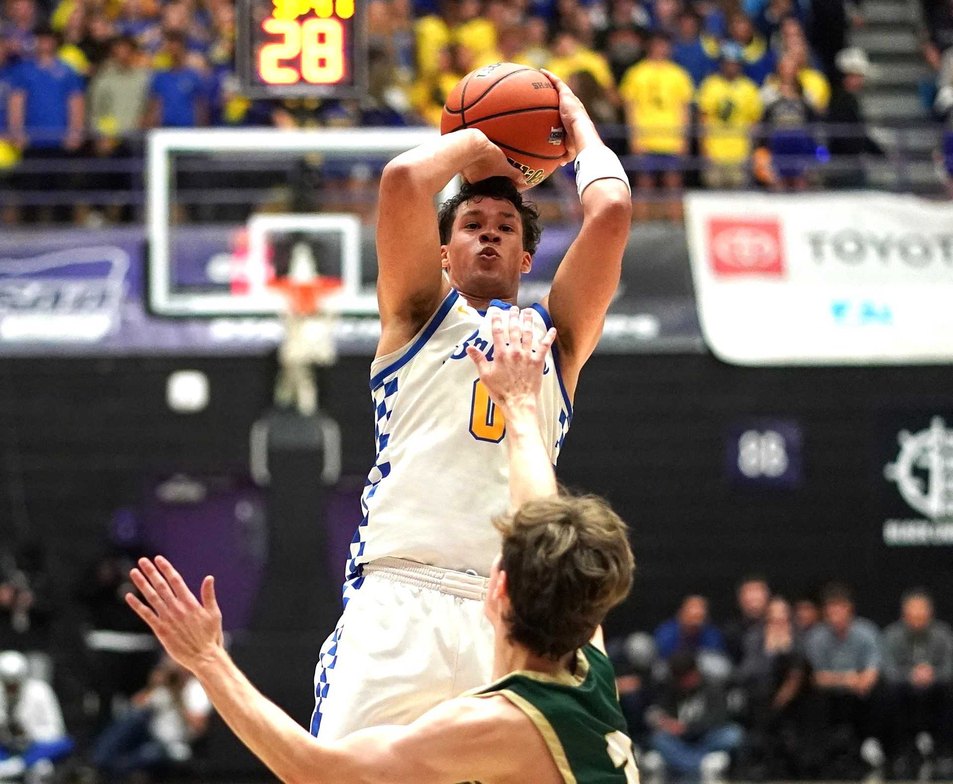 Barlow senior guard Jalen Atkins had 16 points and eight rebounds in Saturday's 6A championship game. (Photo by J.R. Olson)