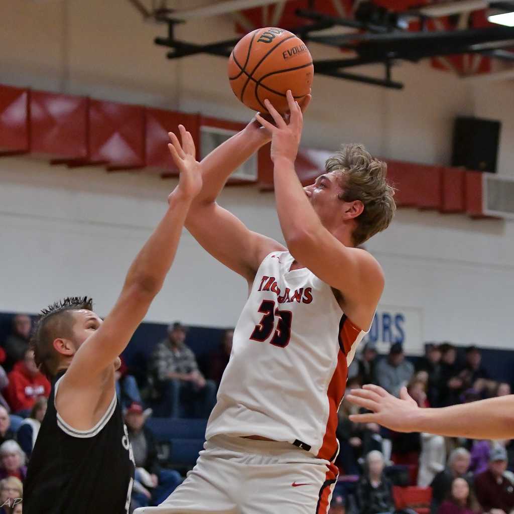 Kennedy's Rocco Carley scored a game-high 21 points Tuesday. (Photo by Andre Panse)