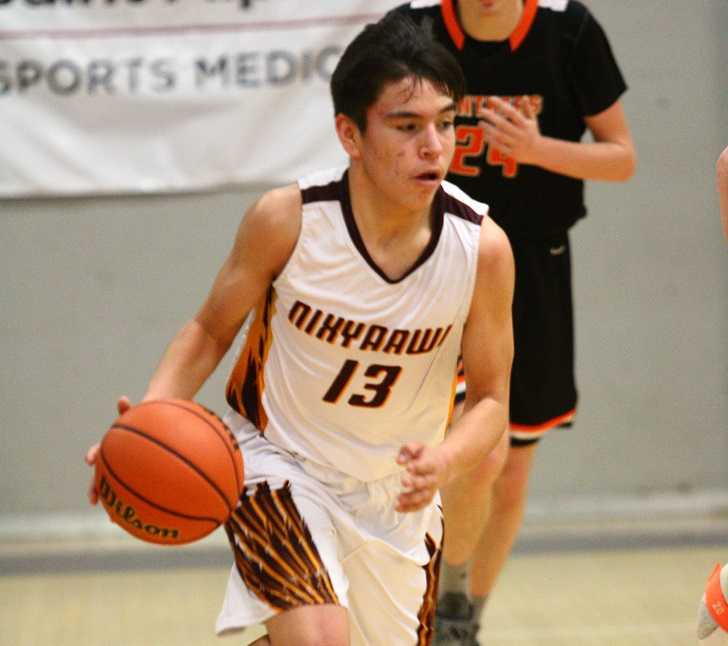 Tyasin Burns led Nixyaawii with 15 points Friday. (NW Sports Photography)