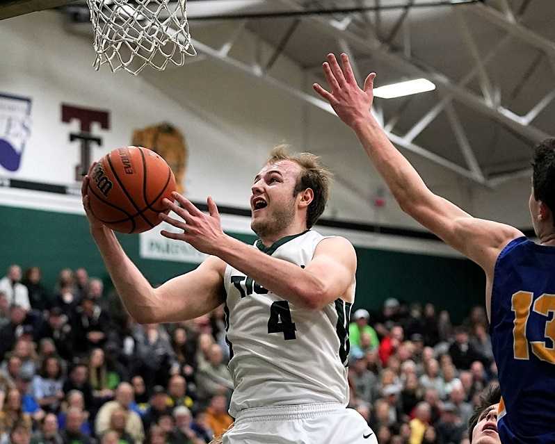 Tigard's Stevie Schlabach scored 36 points in Saturday's win over Barlow. (Photo by Jon Olson)